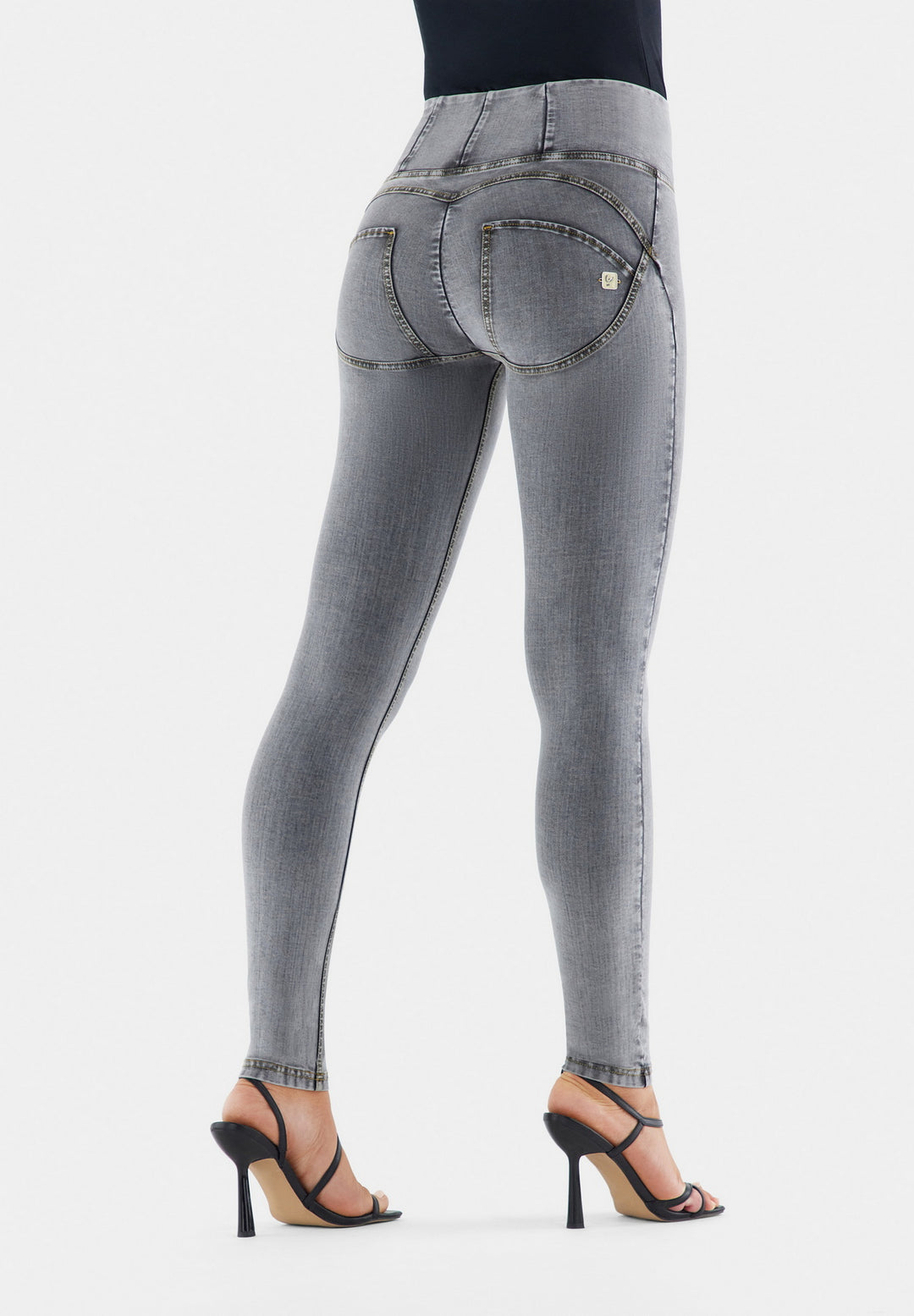 TENCEL™ WR.UP® SKINNY HIGH RISE (SS23) - Grey Jeans-Yellow Seams