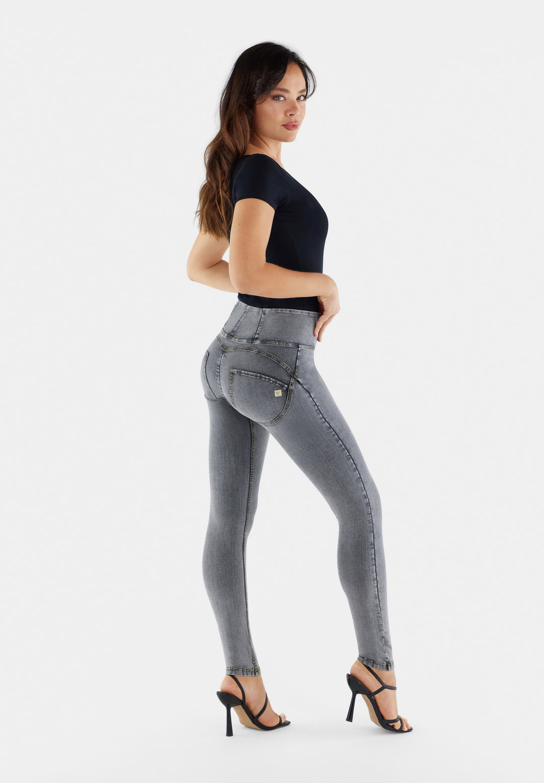 WR.UP® SHAPING AND LIFTING PANTS
